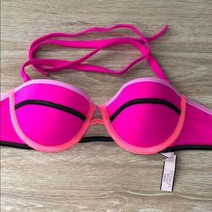 Molded push-up Victoria Secret Padding